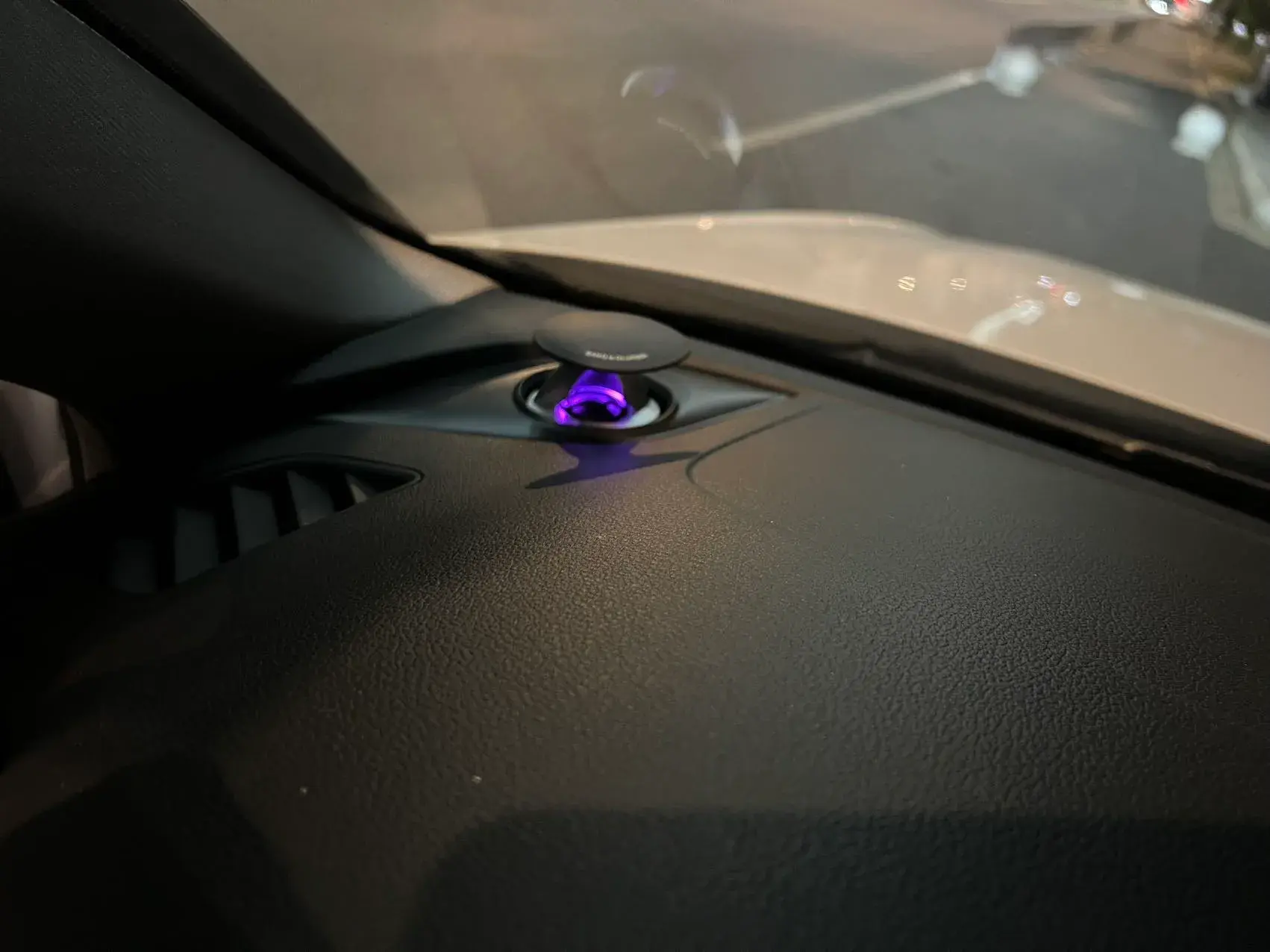 2020 AUDI A4L thumbnail 4