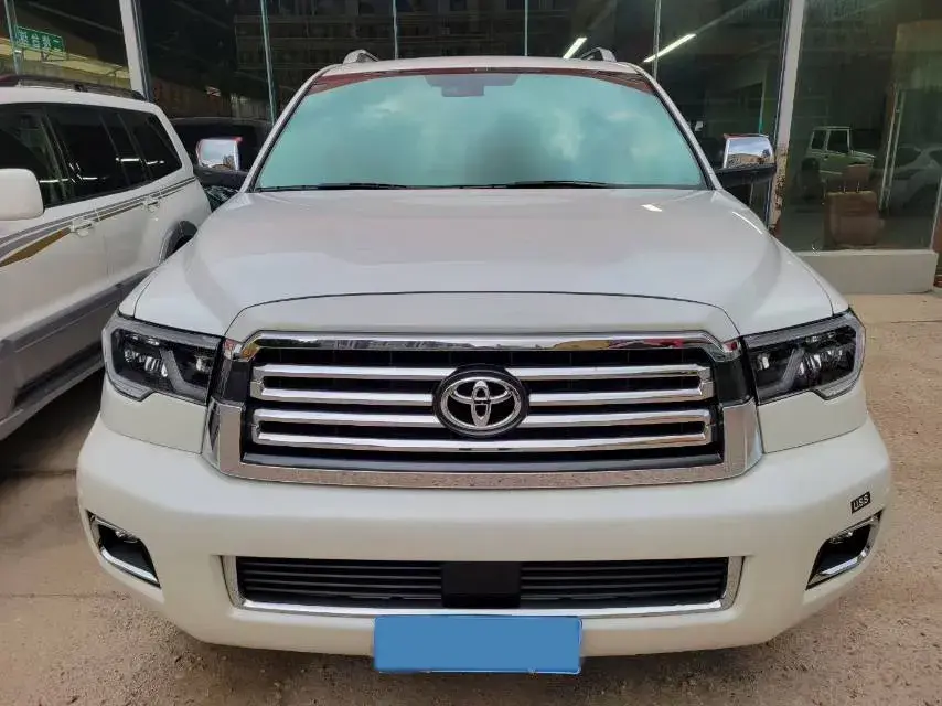 2017 HONGQI H7 thumbnail 2