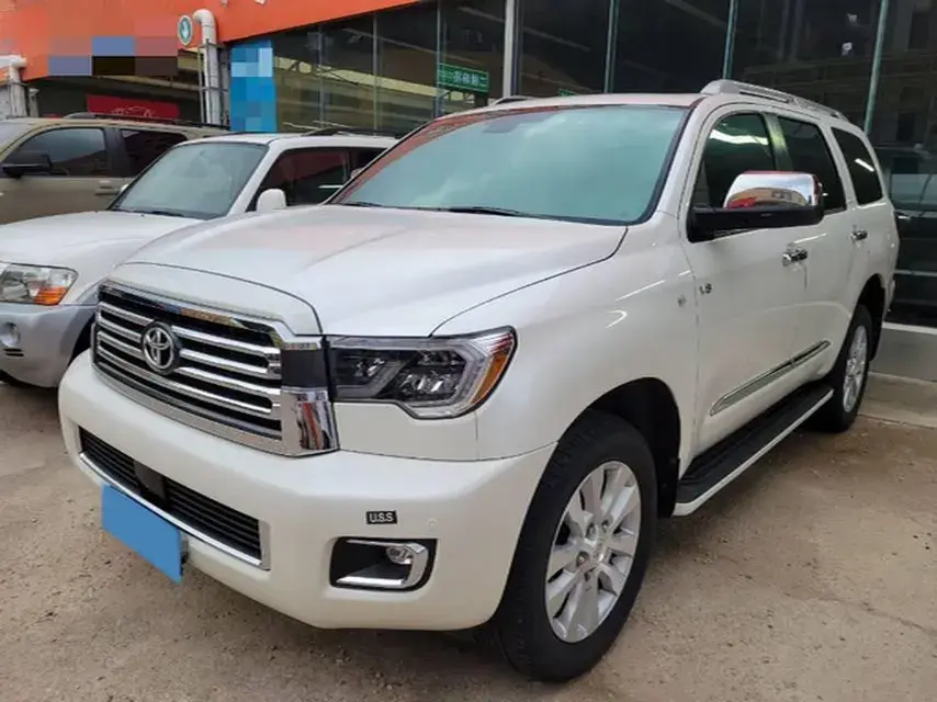 2017 HONGQI H7 view 1