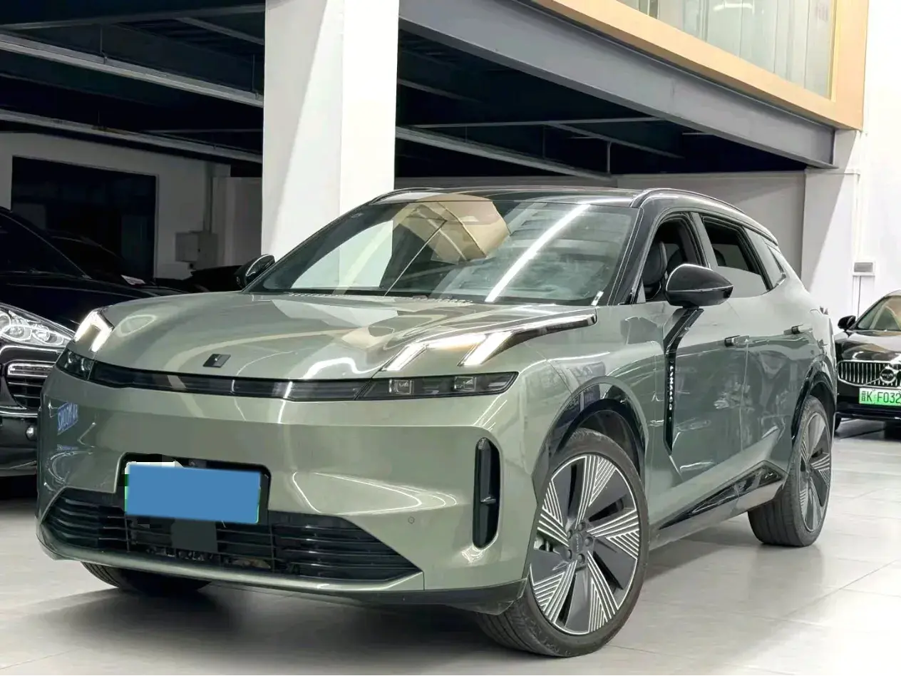 2023 LYNK&CO 08 view 1