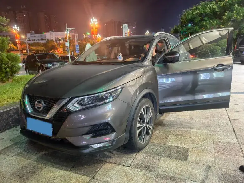 2019 NISSAN QASHQAI thumbnail 2