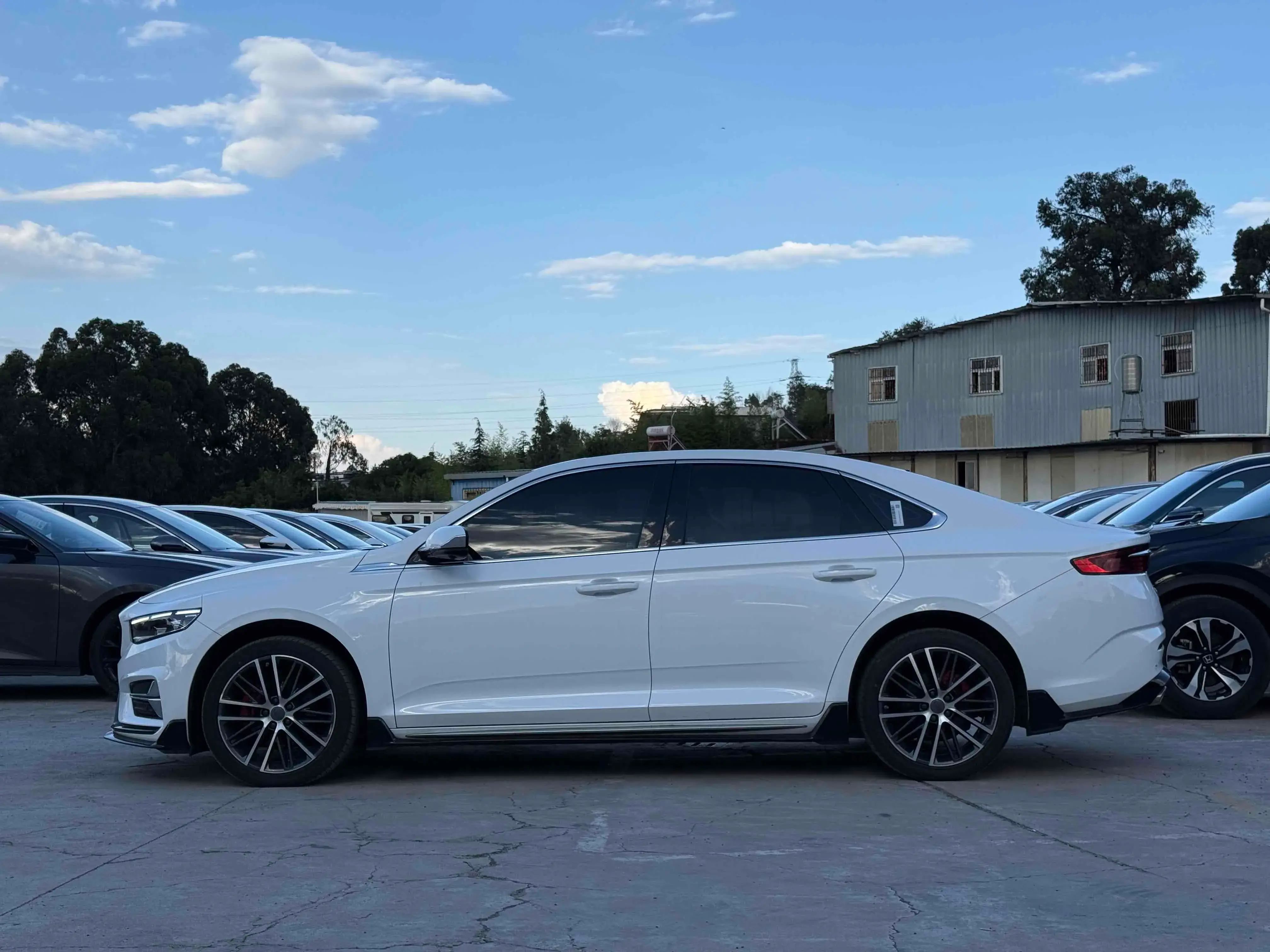 2023 GEELY PREFACE thumbnail 3