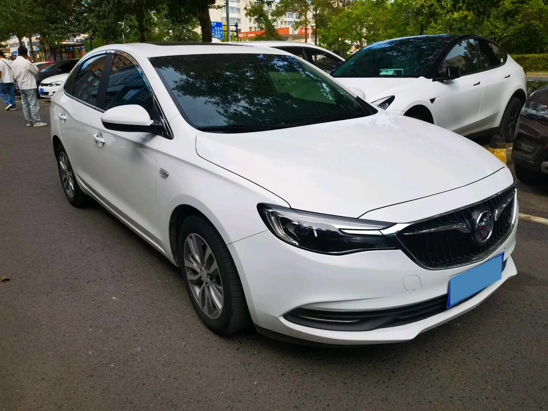 2019 BUICK EXCELLE thumbnail 3