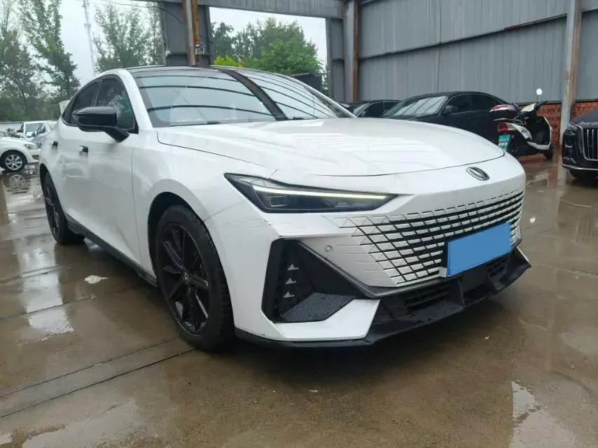 2022 CHANGAN UNI-V thumbnail 3