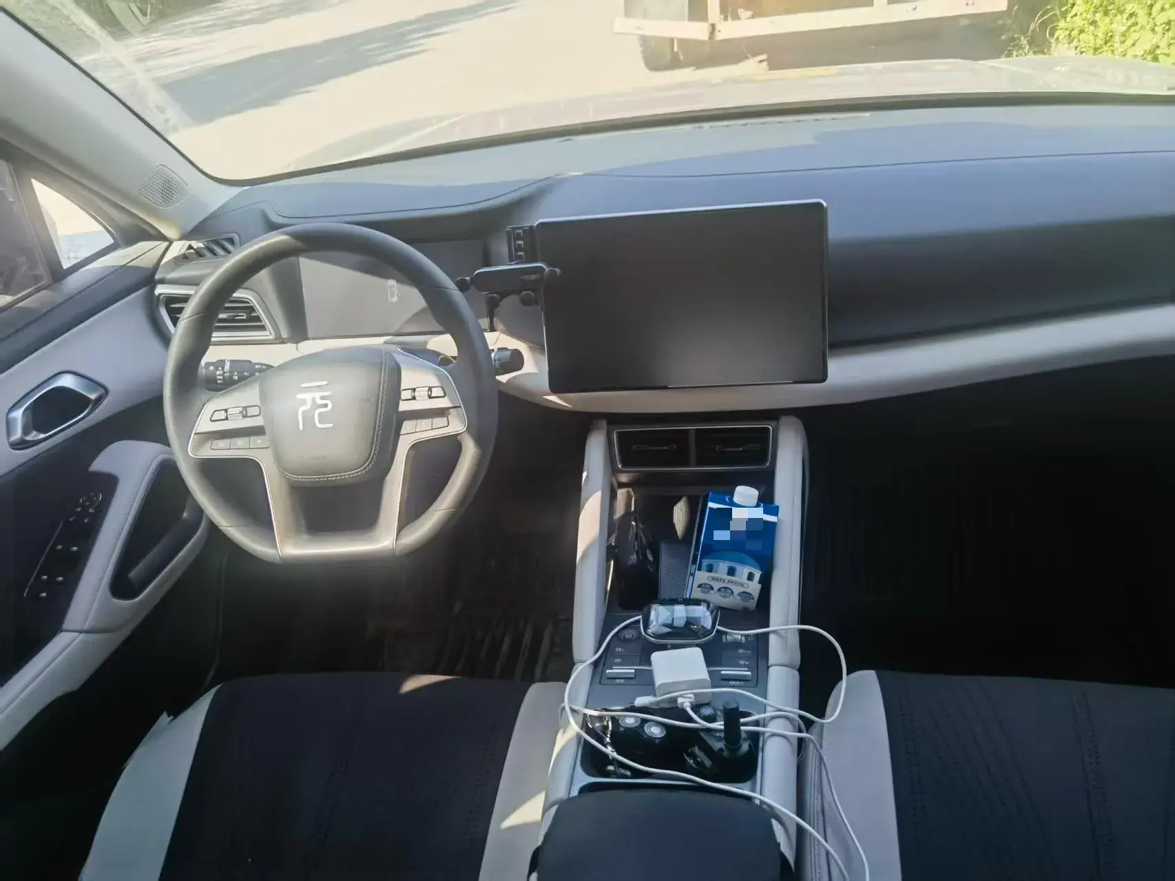 2024 BYD YUANUP thumbnail 3