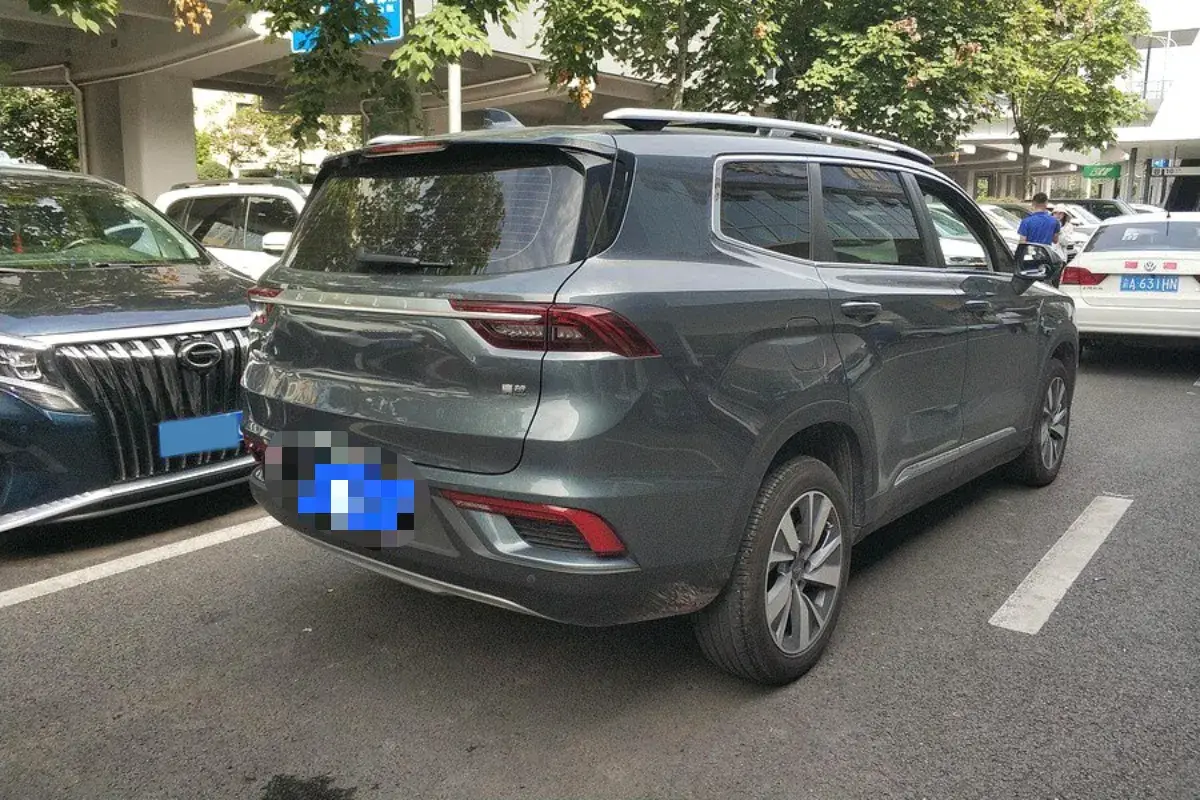 2020 GEELY OKAVANGO thumbnail 3