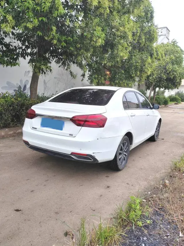 2019 GEELY EMGRAND thumbnail 4