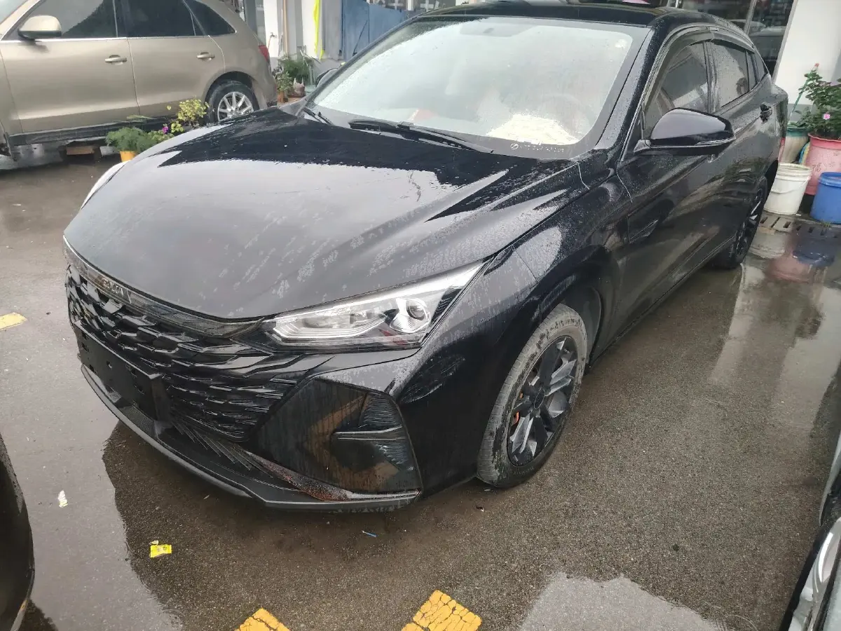 2023 DongFeng Aeolus YiXuan 1.5L 125HP L4 6DCT