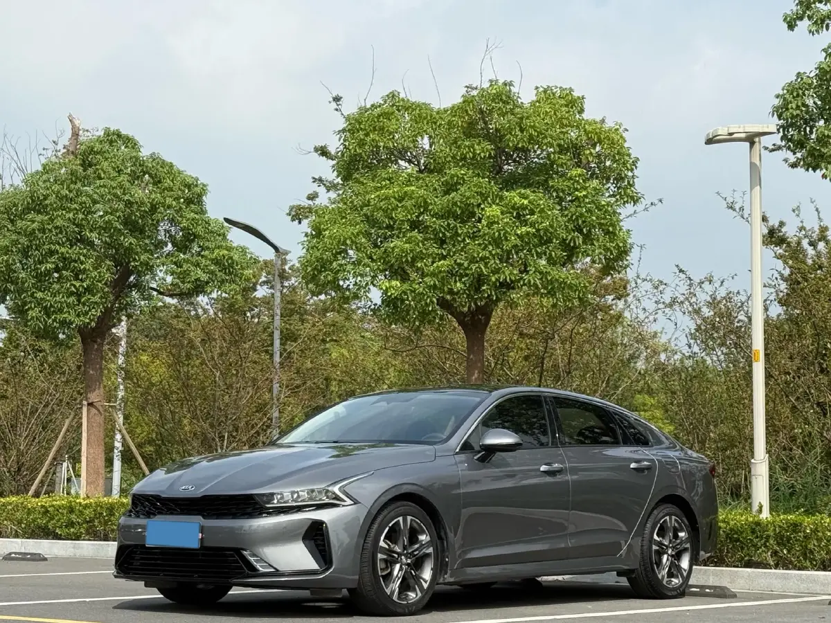 2020 Kia K5 1.5T 170HP L4 7DCT
