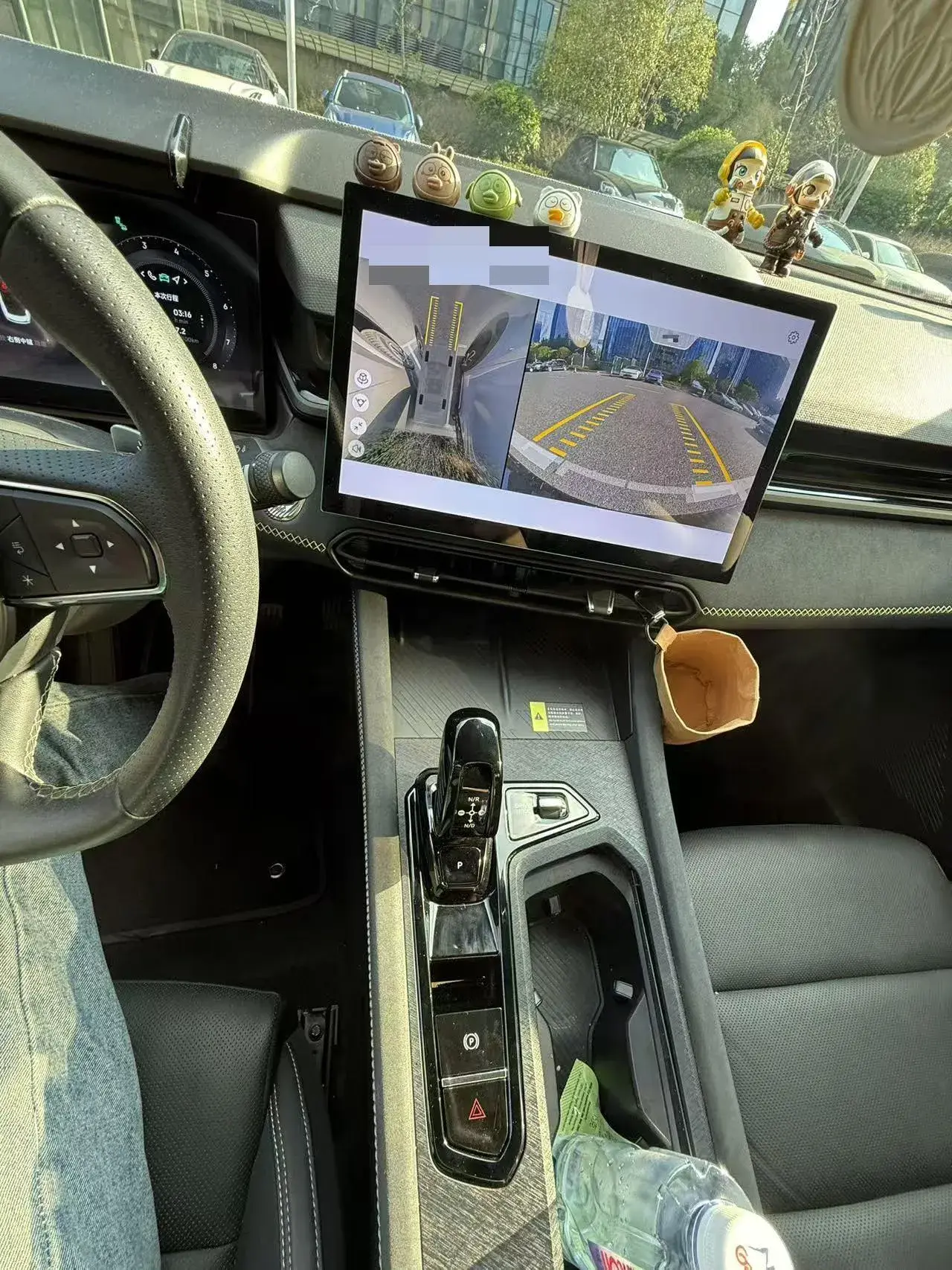 2023 LYNK&CO 03 thumbnail 4