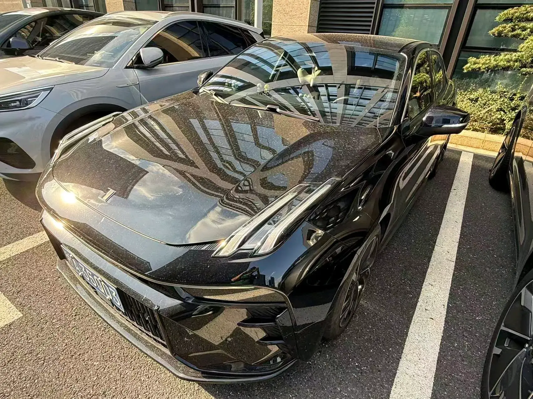 2023 LYNK&CO 03 view 1