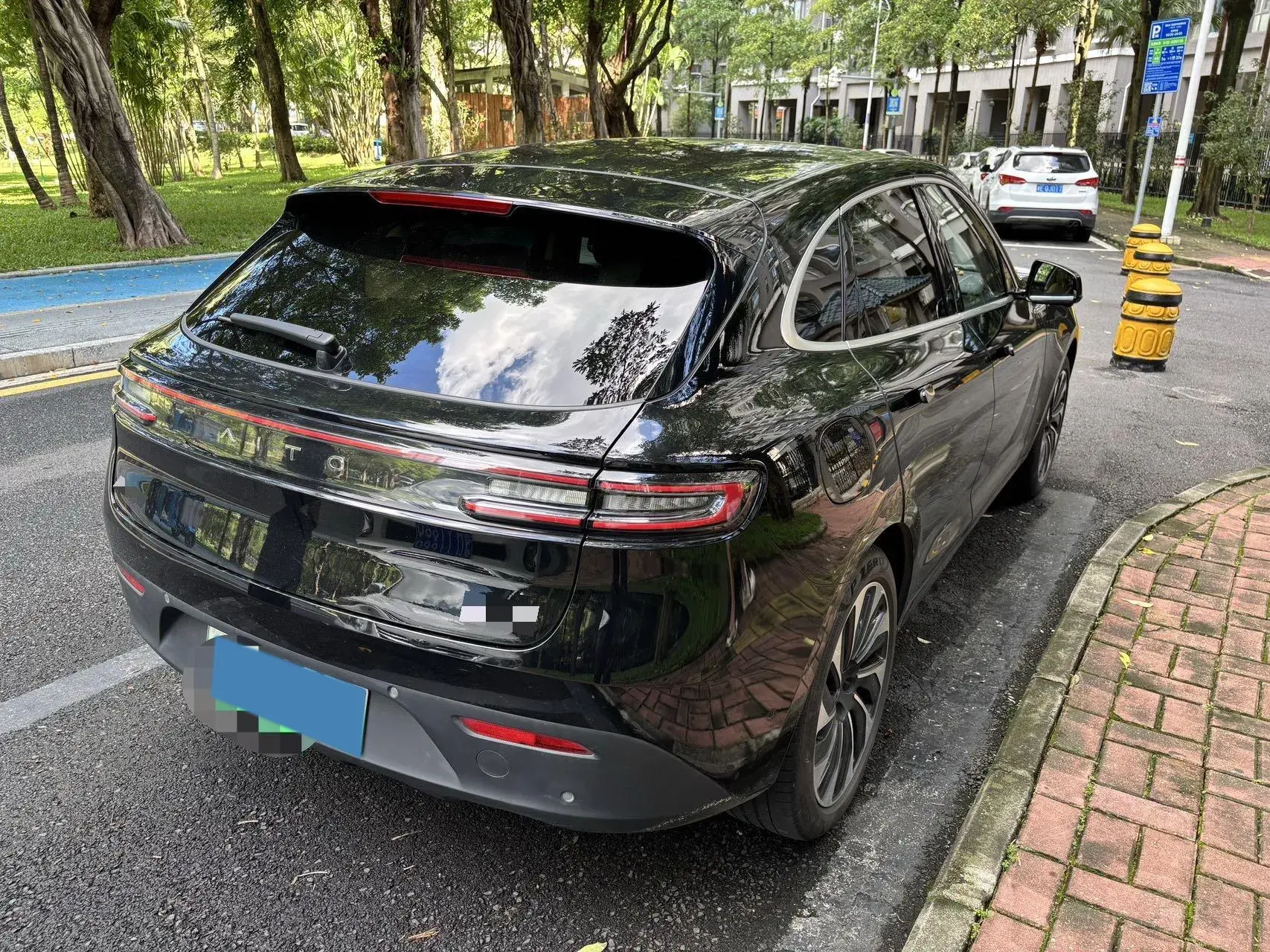 2022 HIMA AITO thumbnail 4