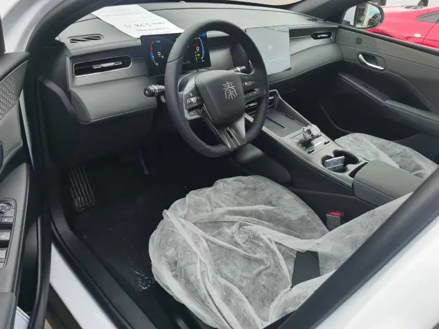 2025 BYD QIN thumbnail 3