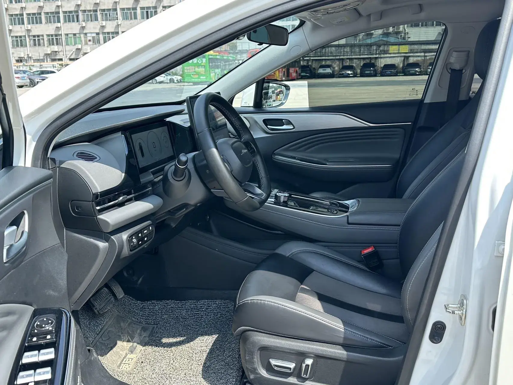 2023 AION S thumbnail 2