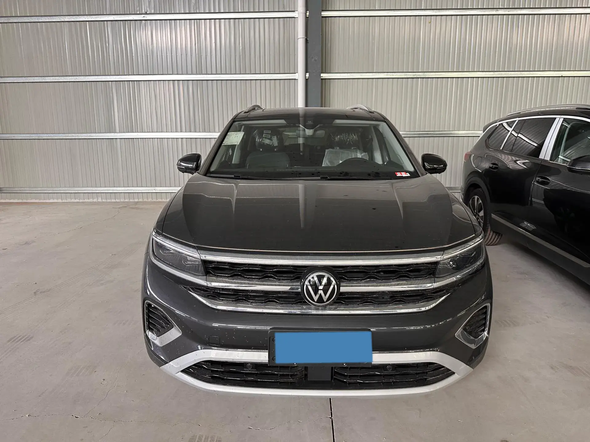 2025 VOLKSWAGEN TALAGON thumbnail 3