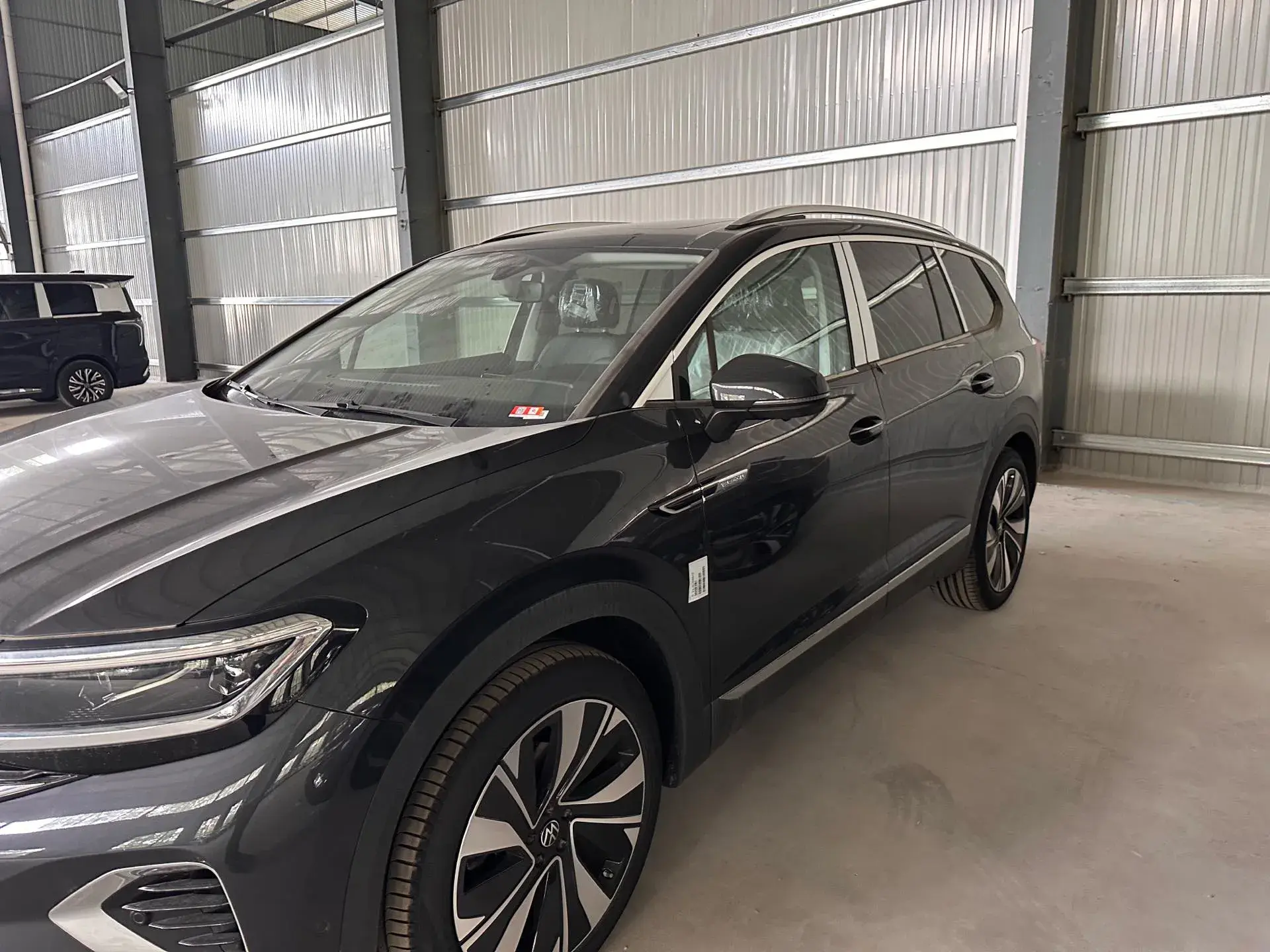 2025 VOLKSWAGEN TALAGON thumbnail 4