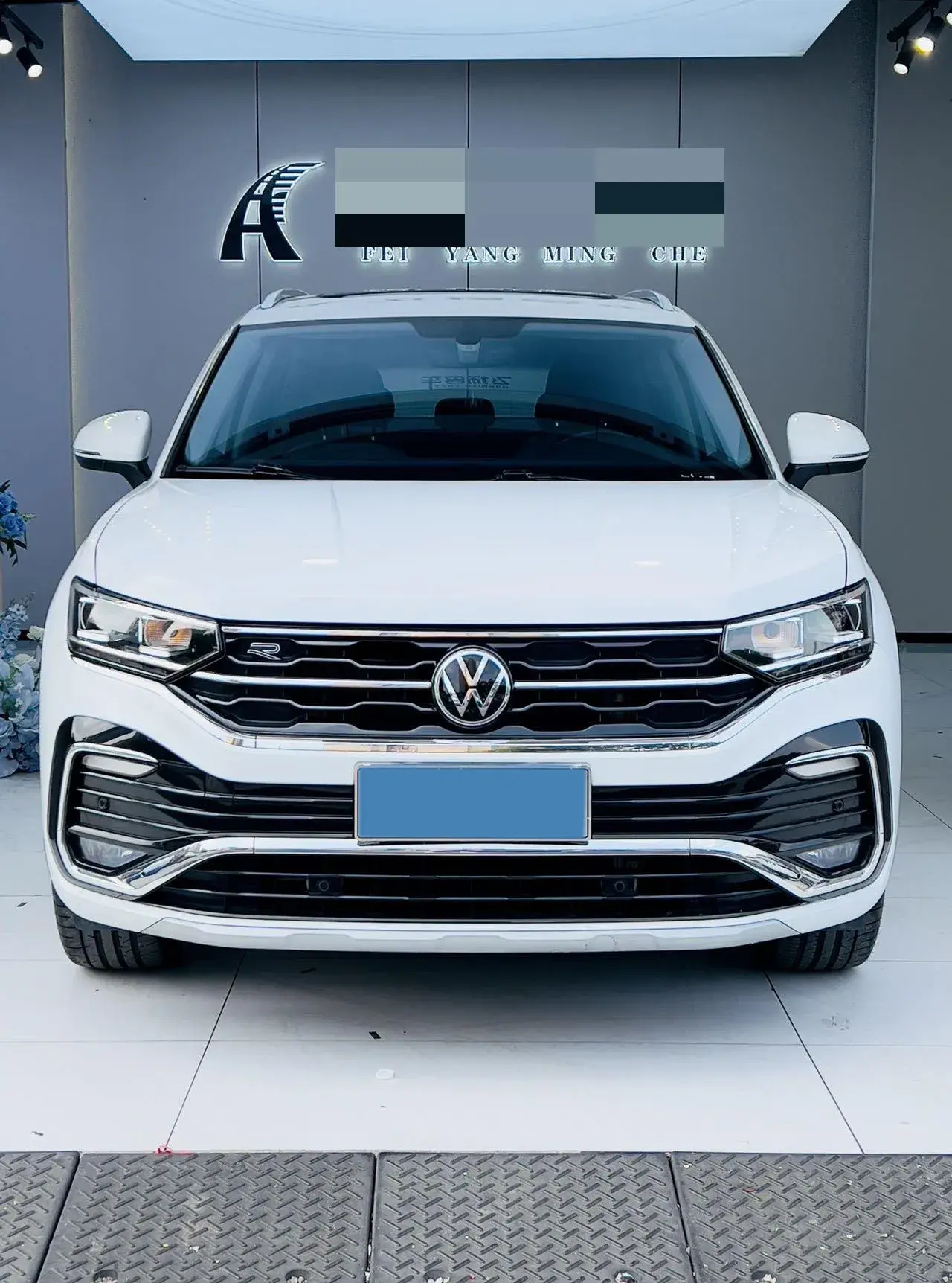 2020 VOLKSWAGEN TAYRON thumbnail 2