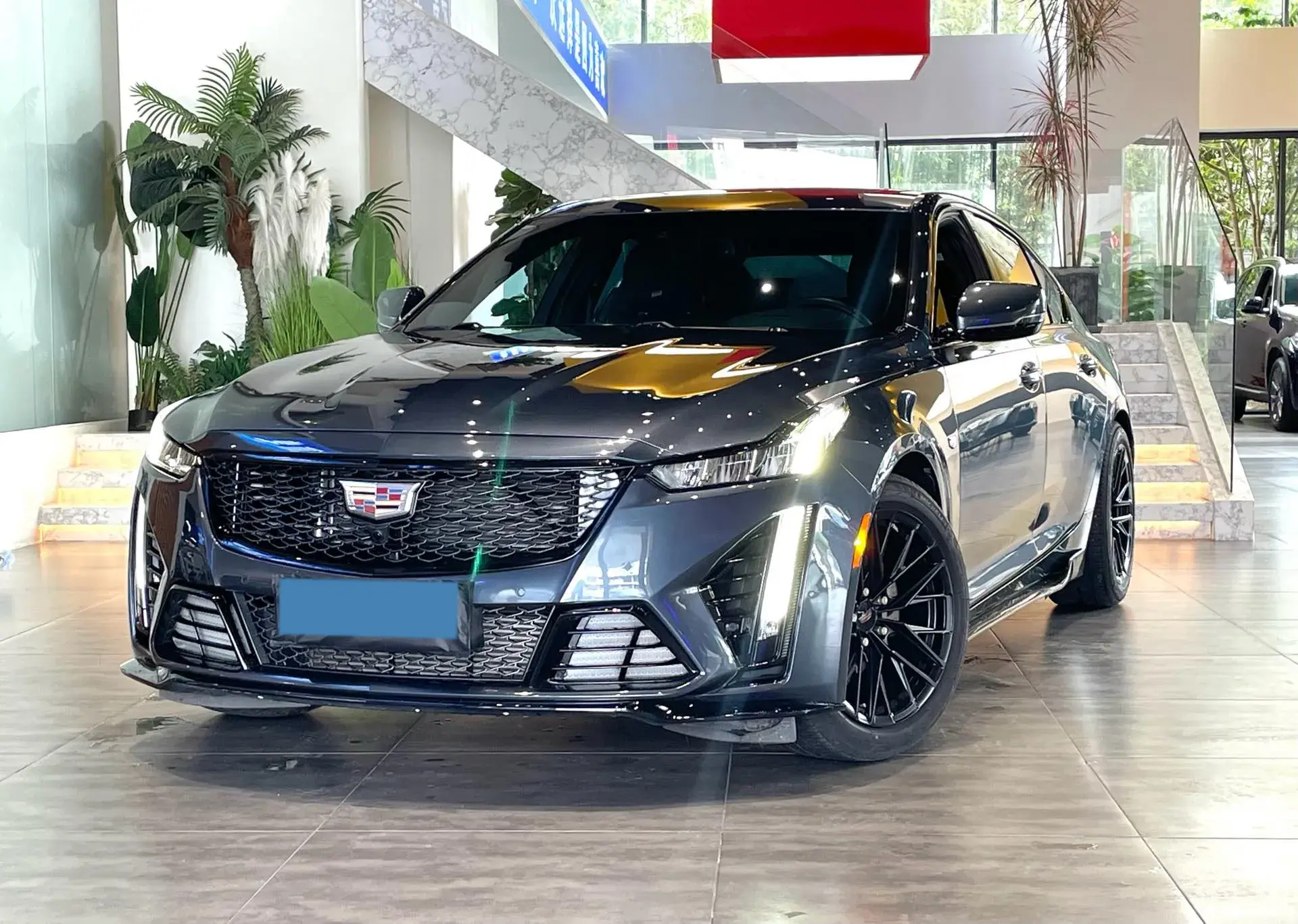 2022 CADILLAC CT5 view 1