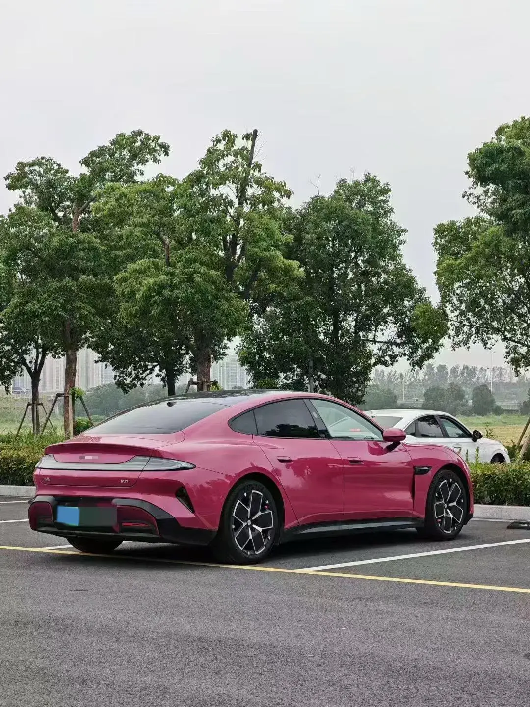 2024 MI SU7 thumbnail 4