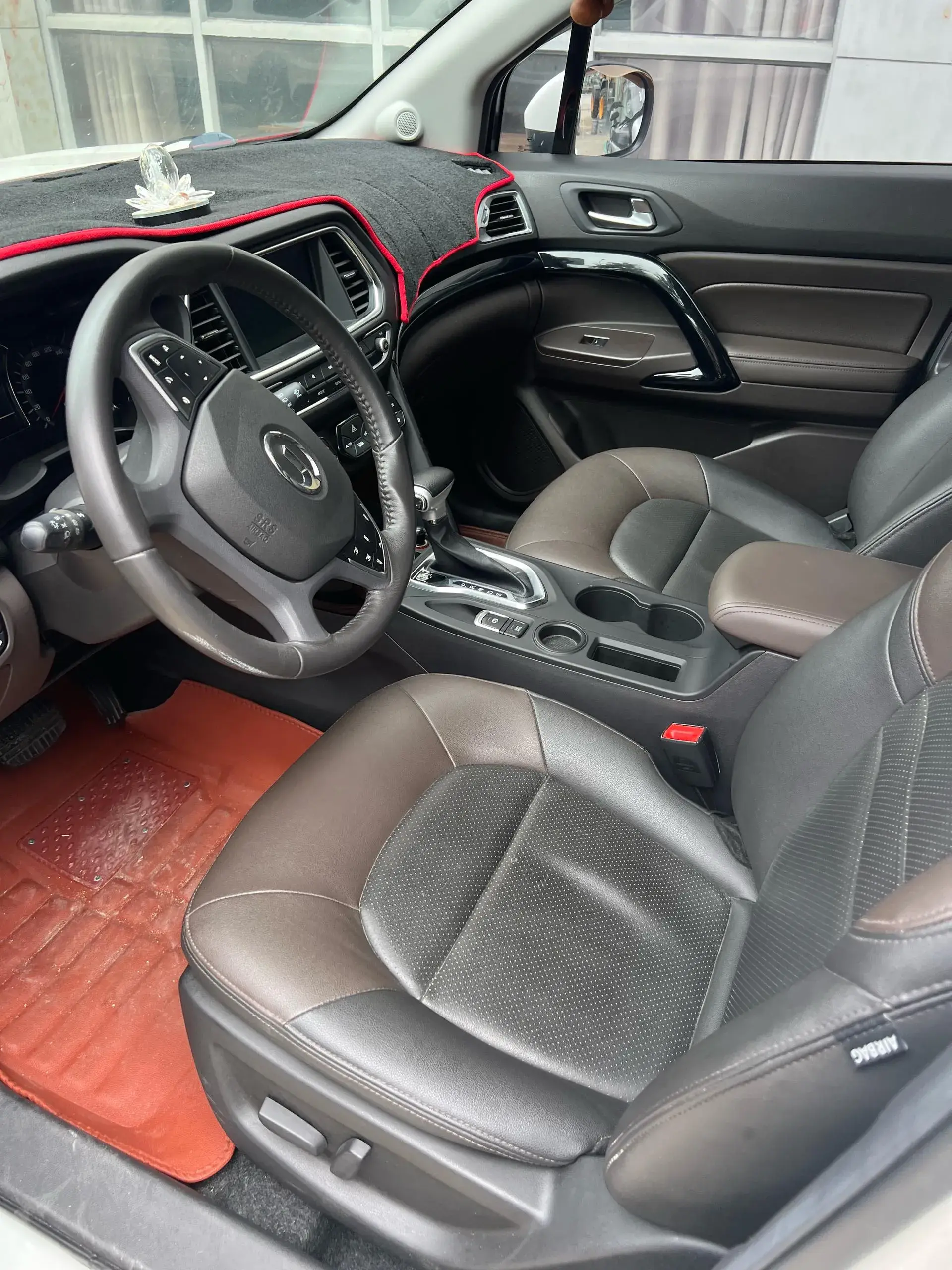 2017 GAC TRUMPCHI thumbnail 3