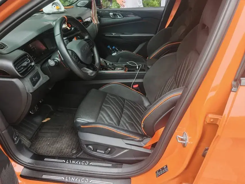 2021 LYNK&CO 02 thumbnail 4