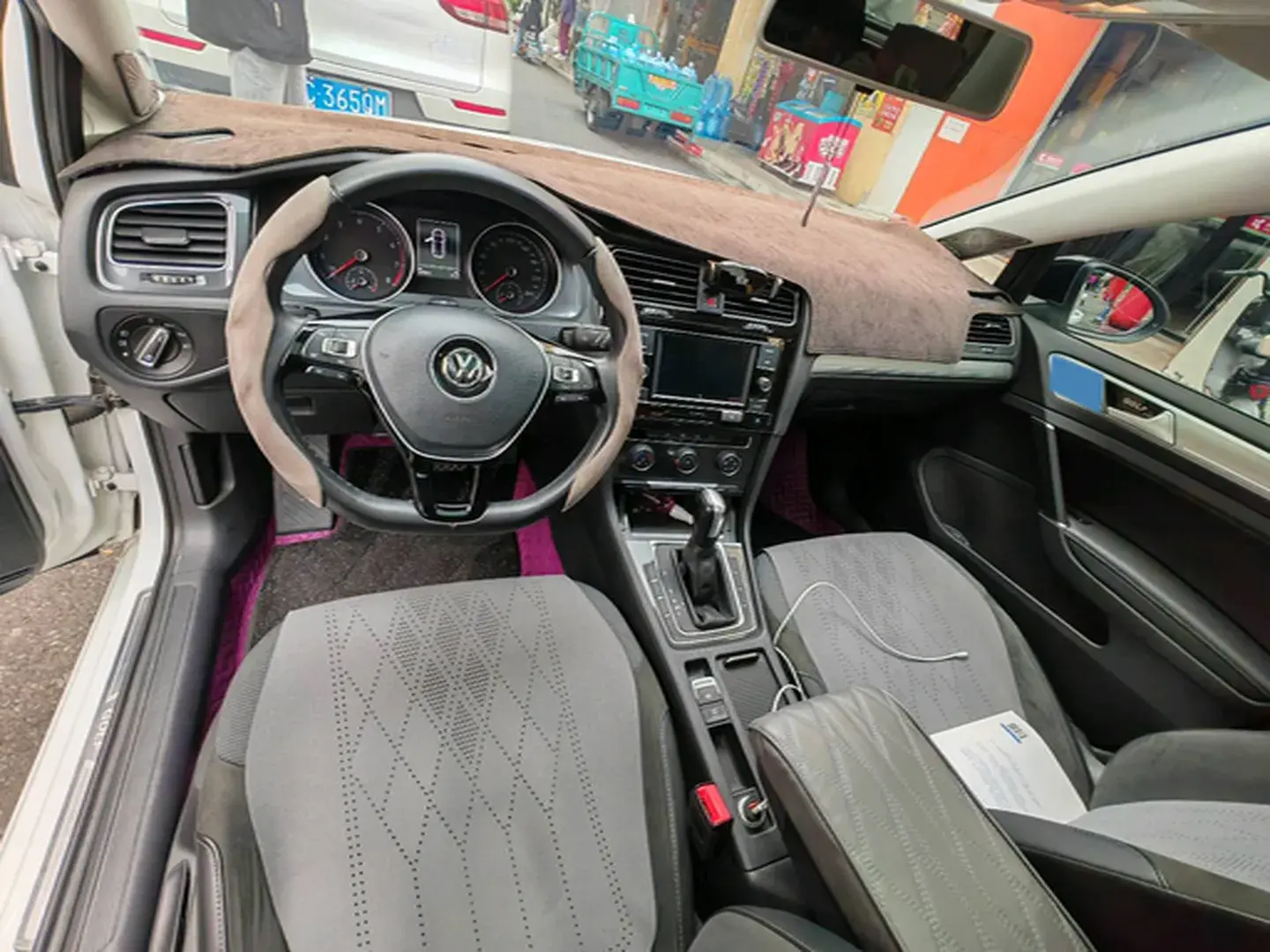 2018 VOLKSWAGEN GOLF thumbnail 4