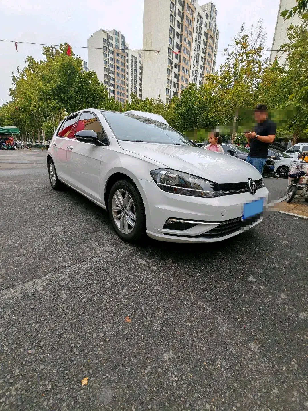 2018 VOLKSWAGEN GOLF thumbnail 3