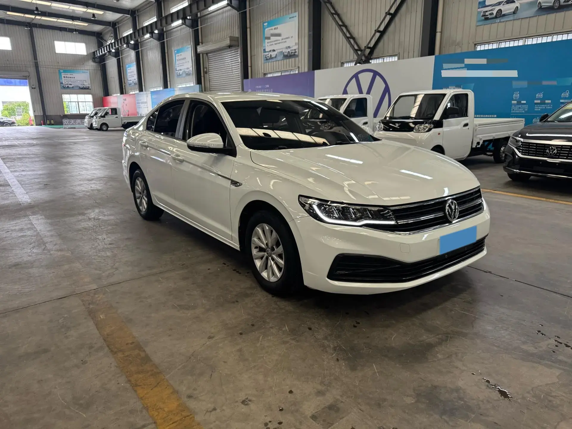 2019 VOLKSWAGEN BORA thumbnail 3