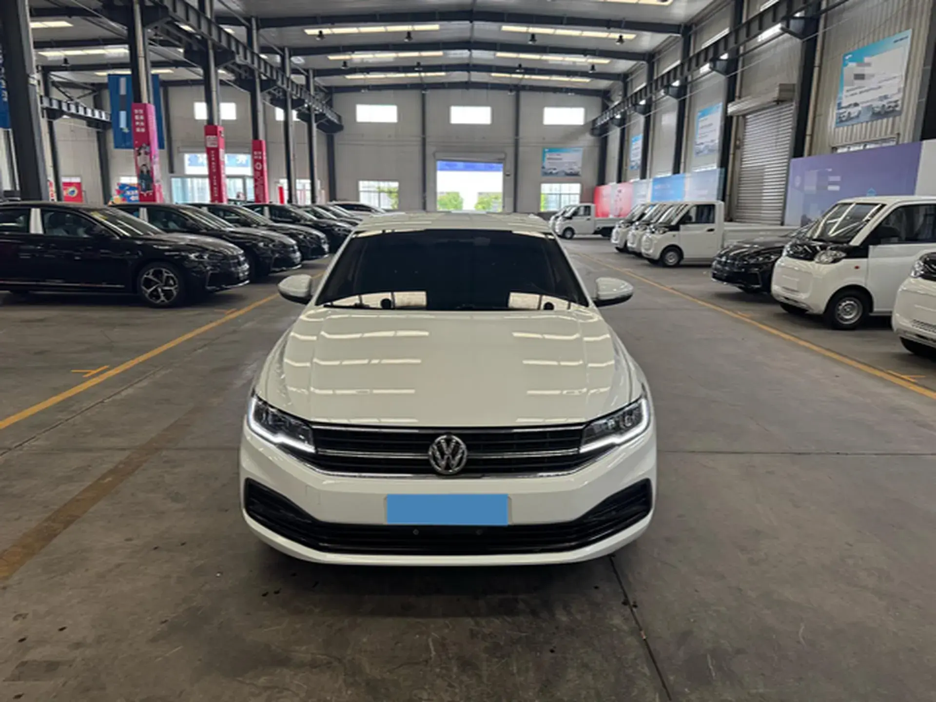 2019 VOLKSWAGEN BORA thumbnail 2