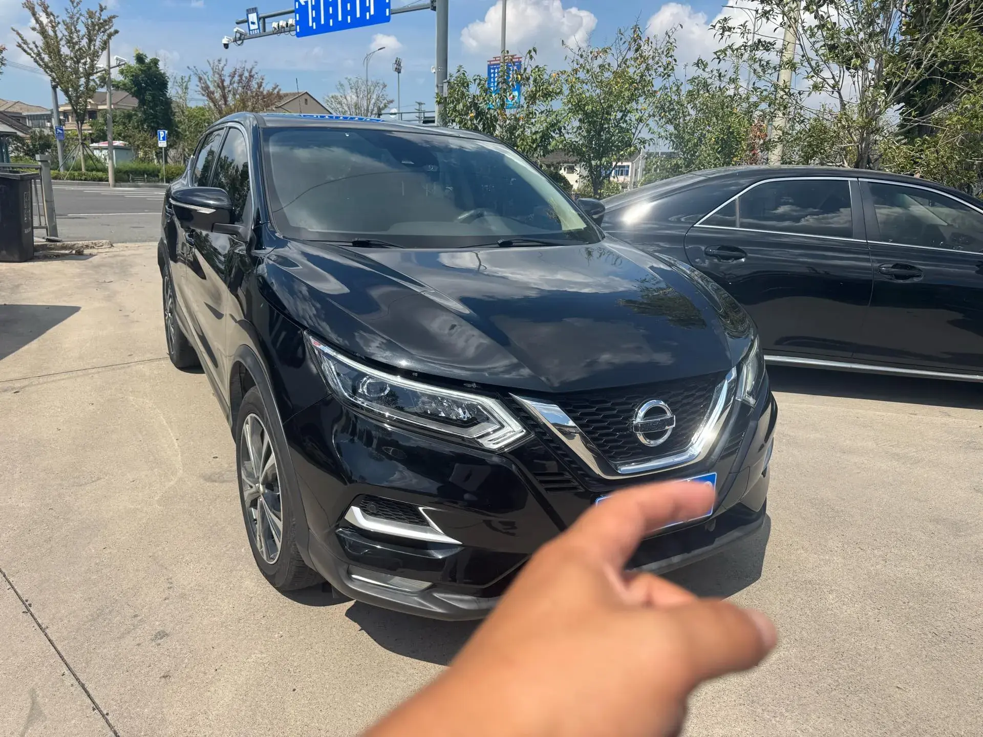 2021 NISSAN QASHQAI thumbnail 3