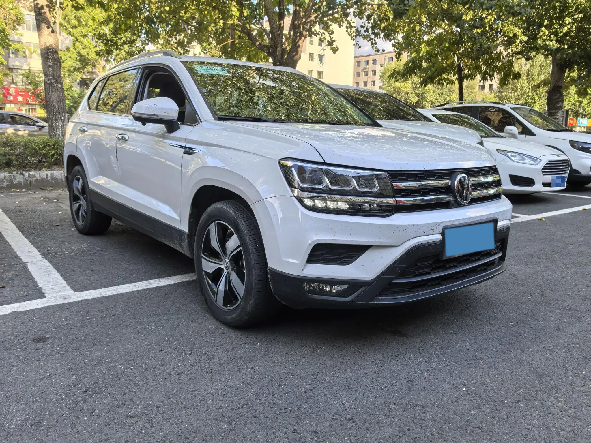 2021 VOLKSWAGEN THARU thumbnail 3