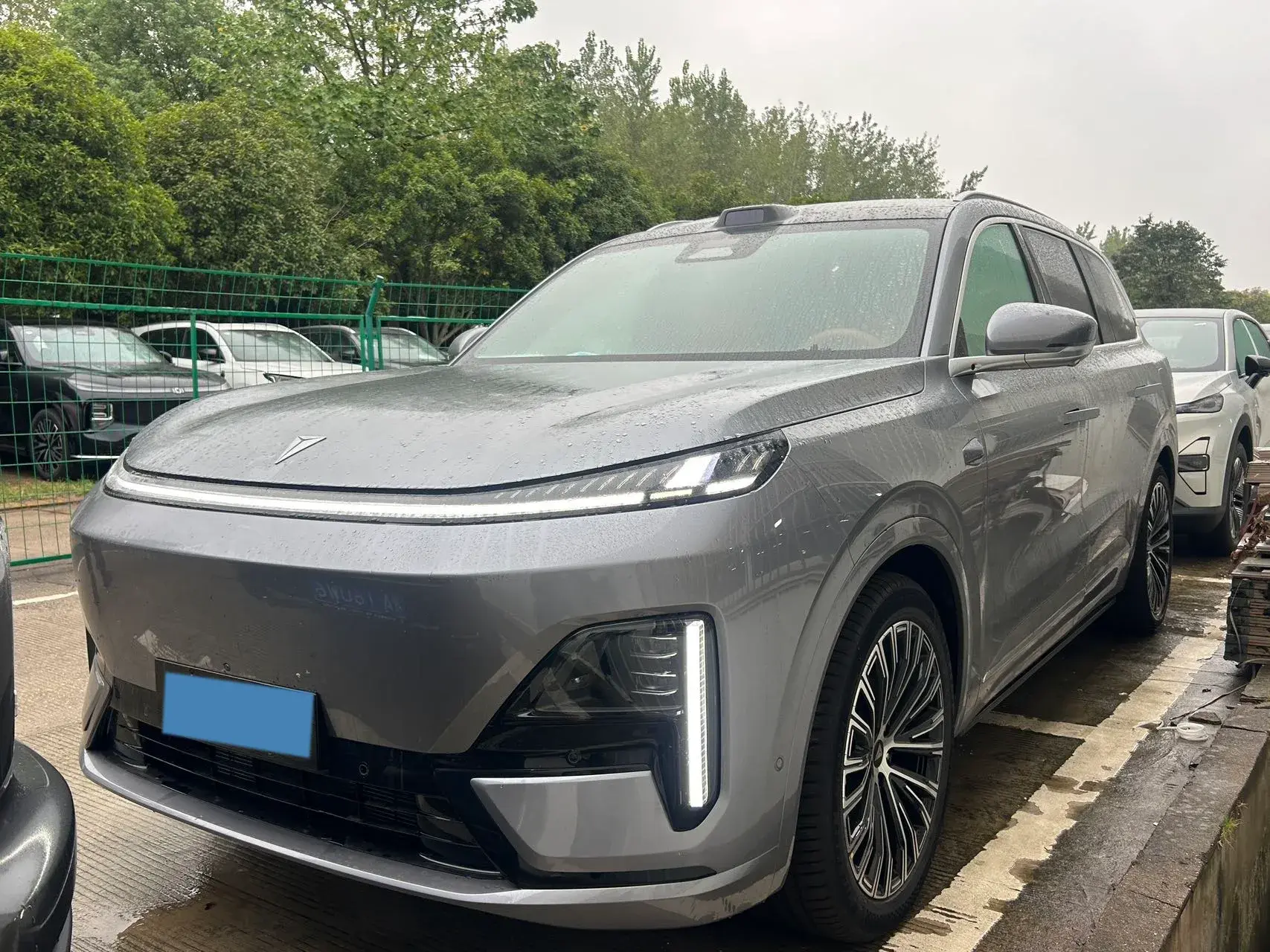 2025 DEEPAL S09 view 1