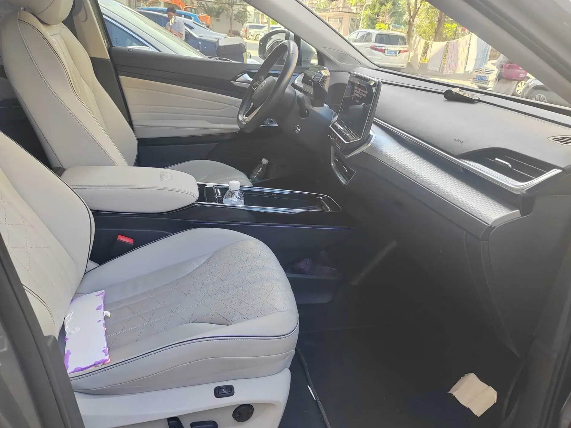 2022 VOLKSWAGEN ID.6 thumbnail 4