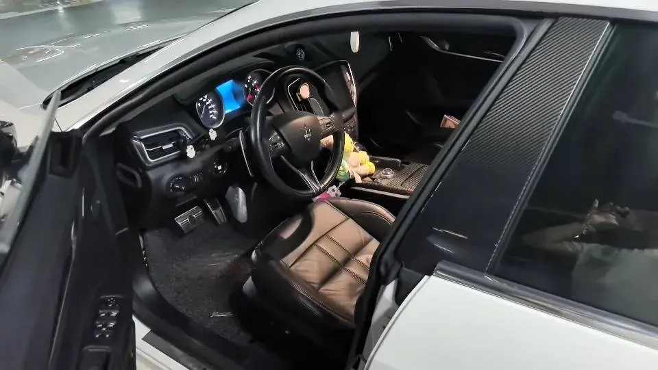 2018 MASERATI GHIBLI thumbnail 4