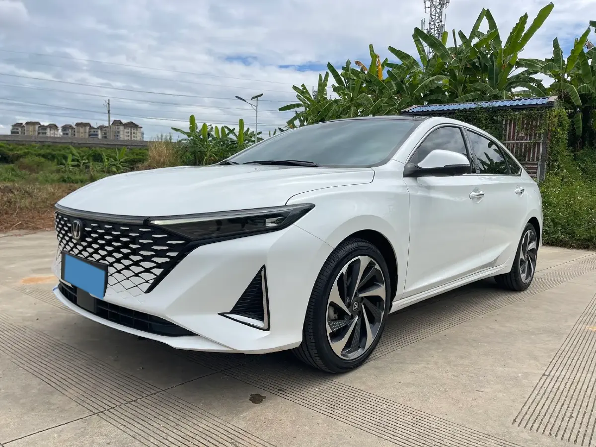 2023 ChangAn Raeton Plus 1.5T 188HP L4 7DCT