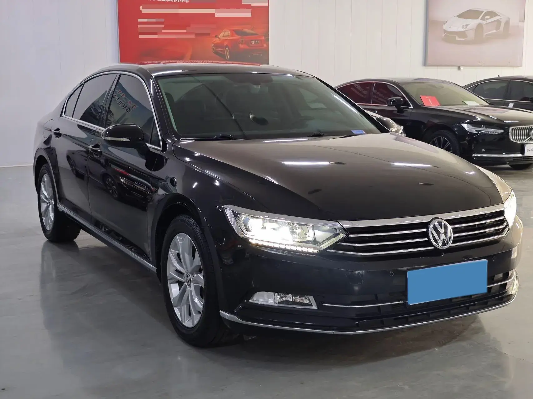 2018 VOLKSWAGEN MAGOTAN thumbnail 3