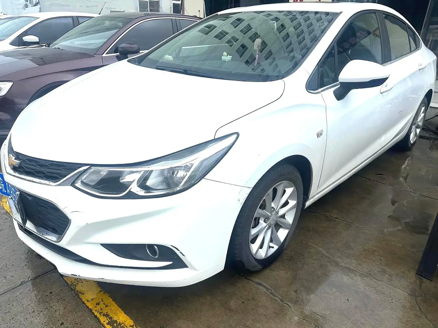 2018 CHEVROLET CRUZE view 1