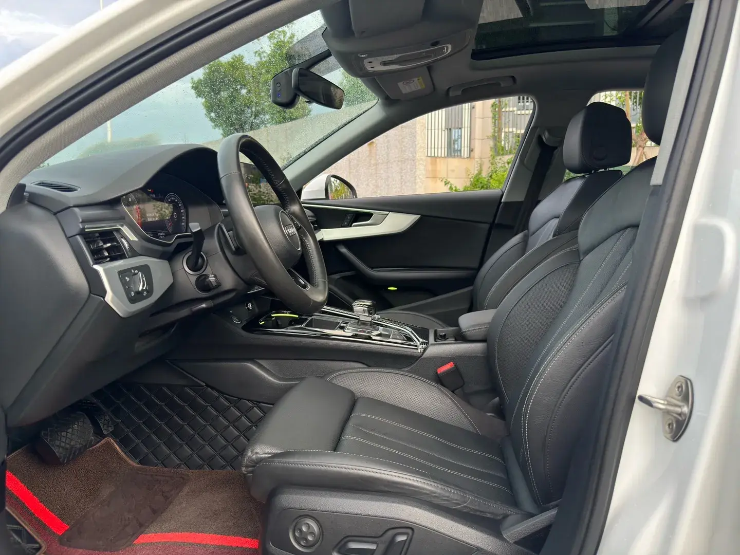 2020 AUDI A4L thumbnail 4