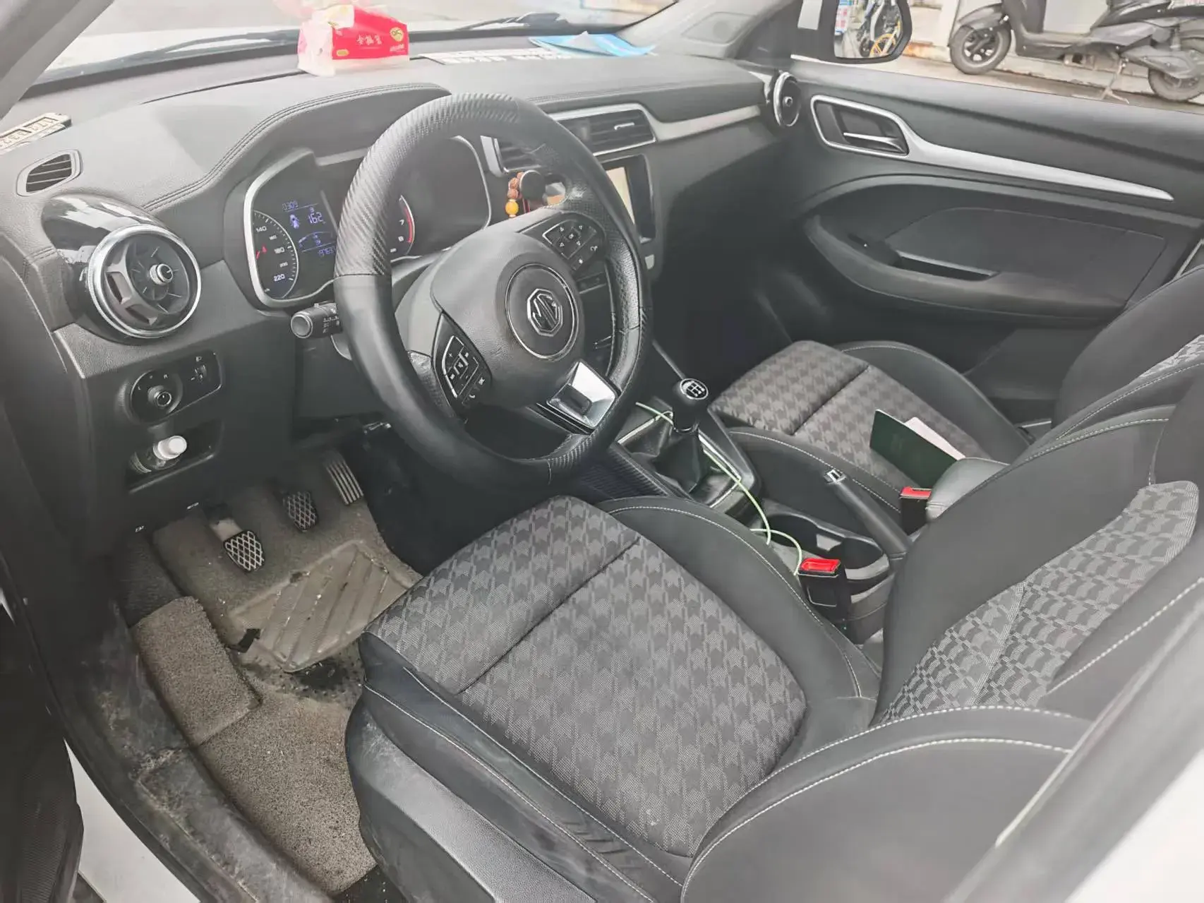 2018 MG ZS thumbnail 3