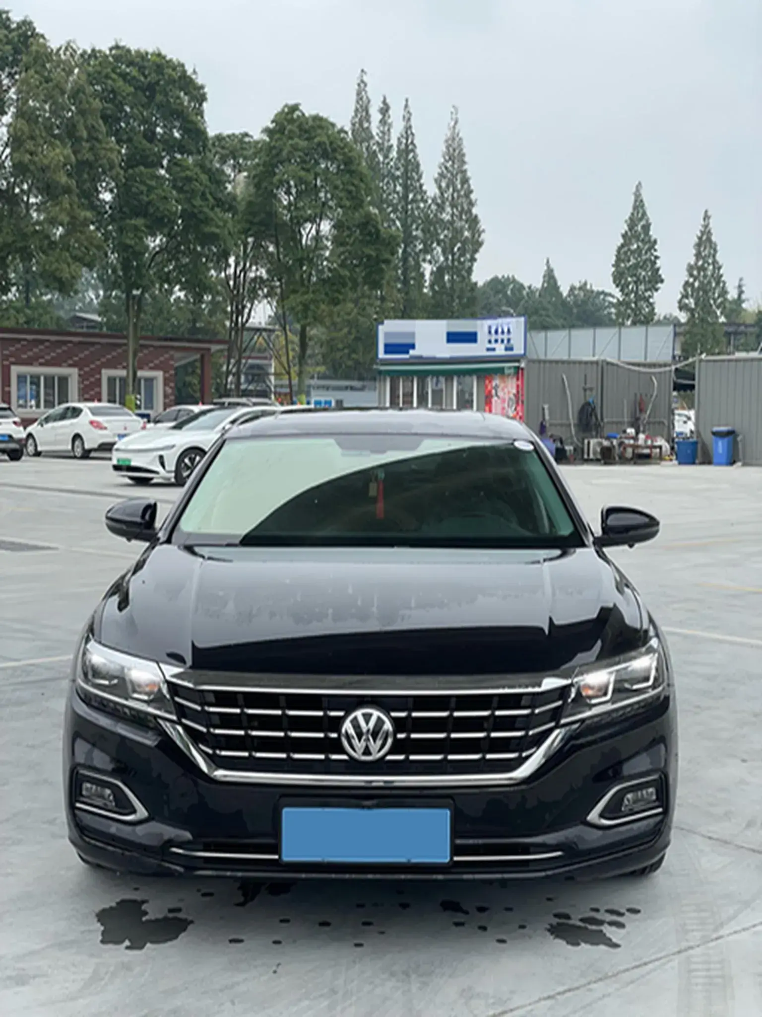 2019 VOLKSWAGEN PASSAT thumbnail 3