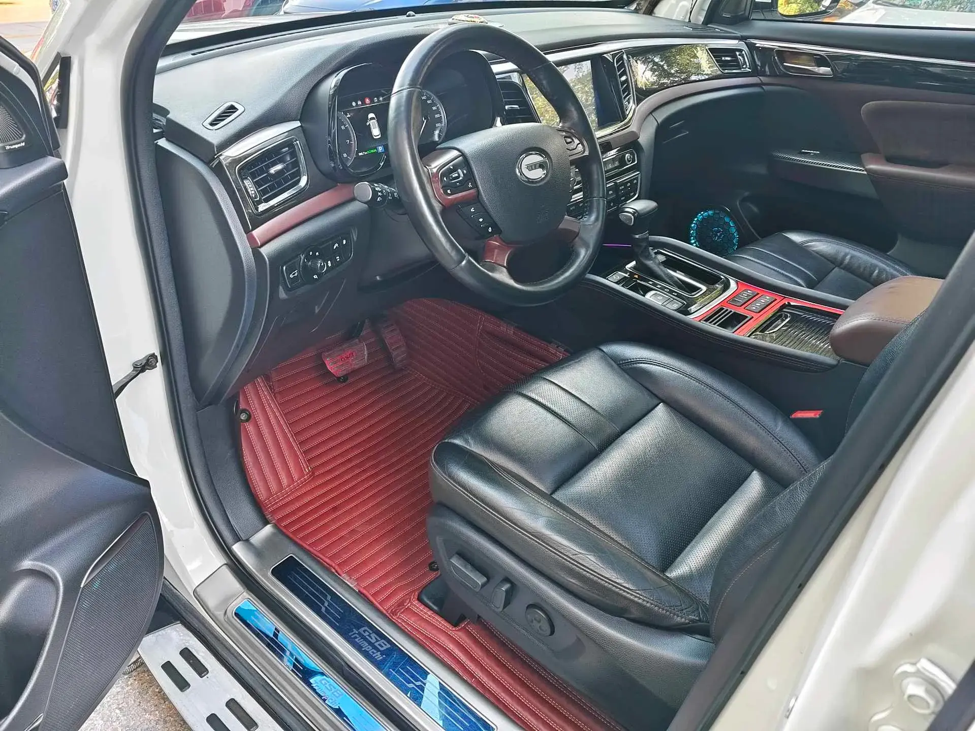 2017 GAC TRUMPCHI thumbnail 4