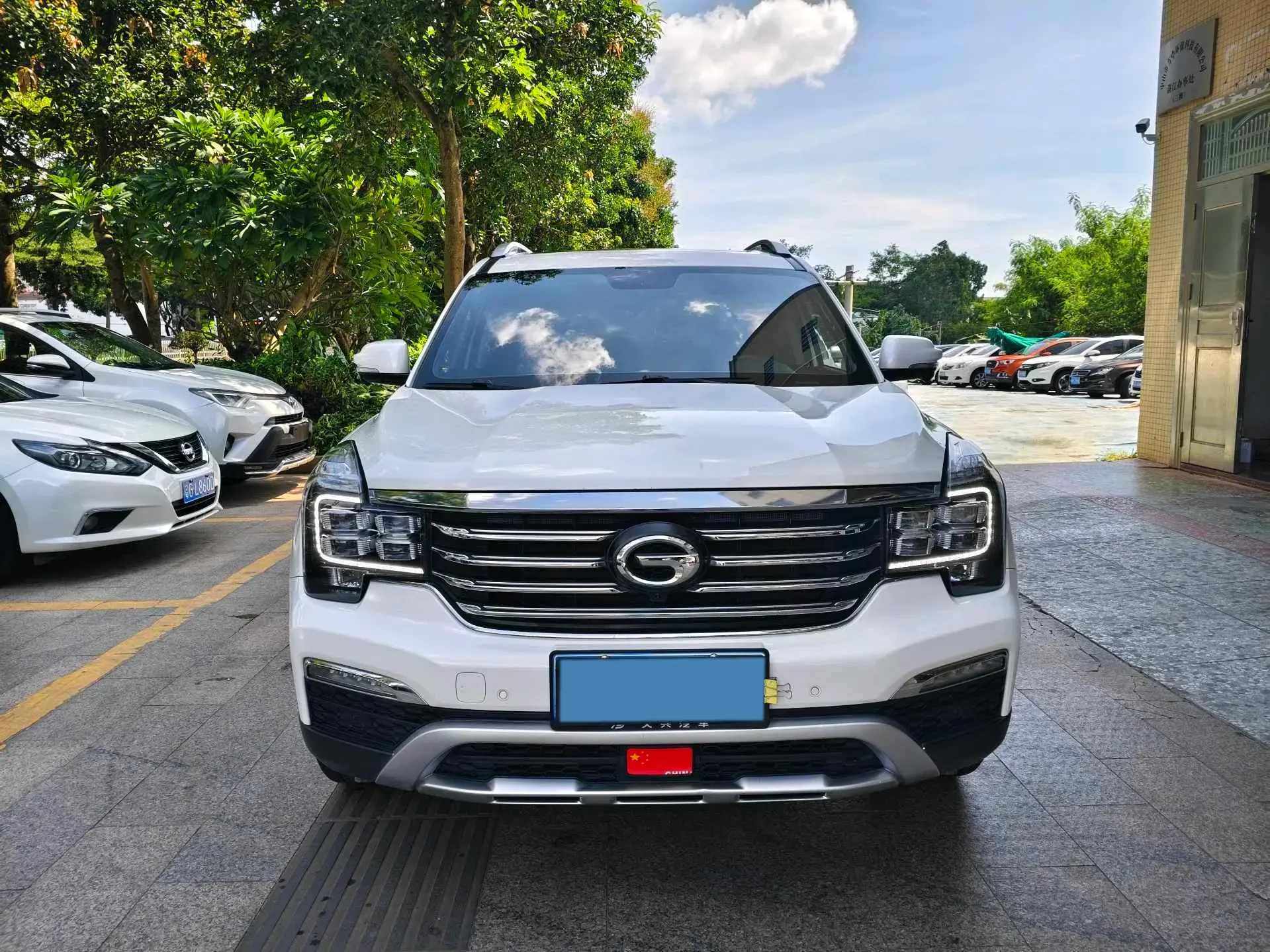 2017 GAC TRUMPCHI thumbnail 2