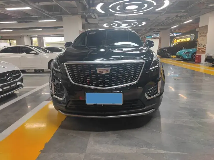 2021 CADILLAC XT5 thumbnail 2