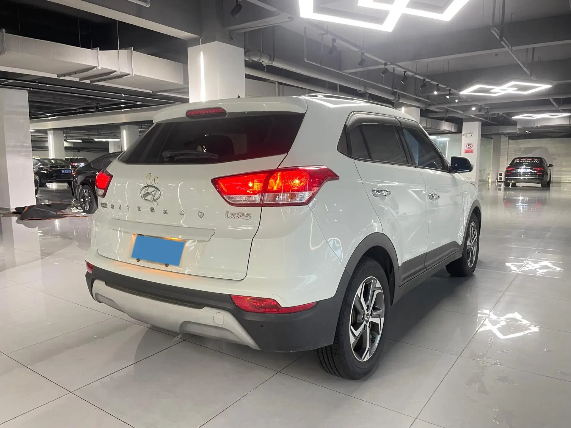 2017 HYUNDAI IX25 thumbnail 4