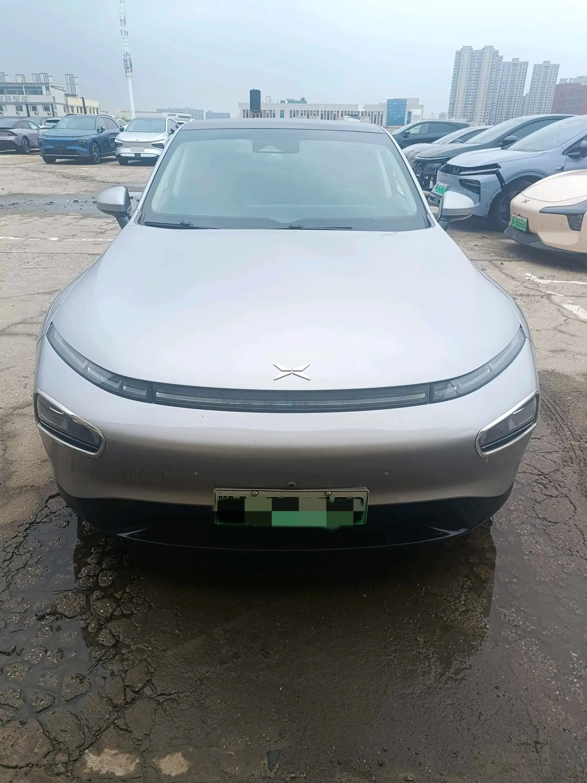 2020 XPENG P7 thumbnail 2