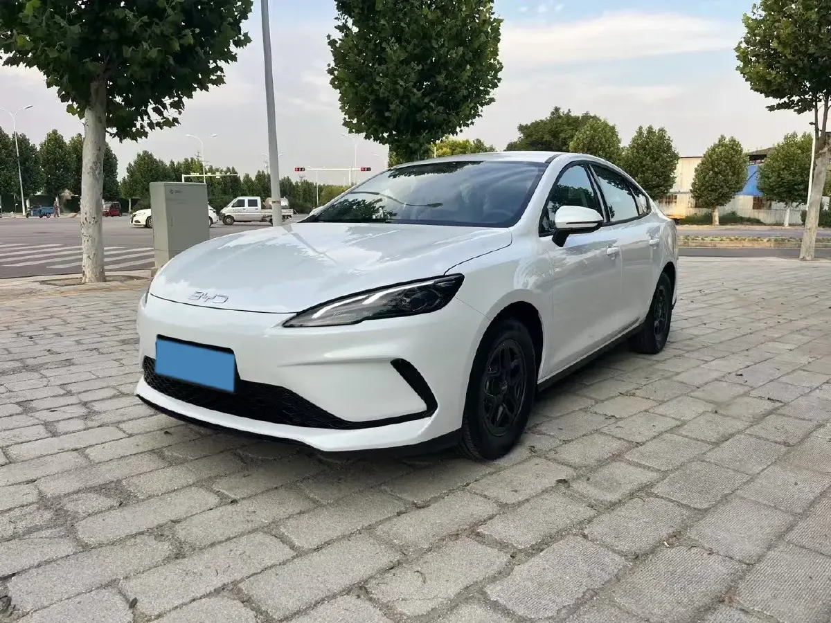 2025 BYD Seal05 DM-i 1.5L 101HP L4 E-CVT PHEV 7.68KWH