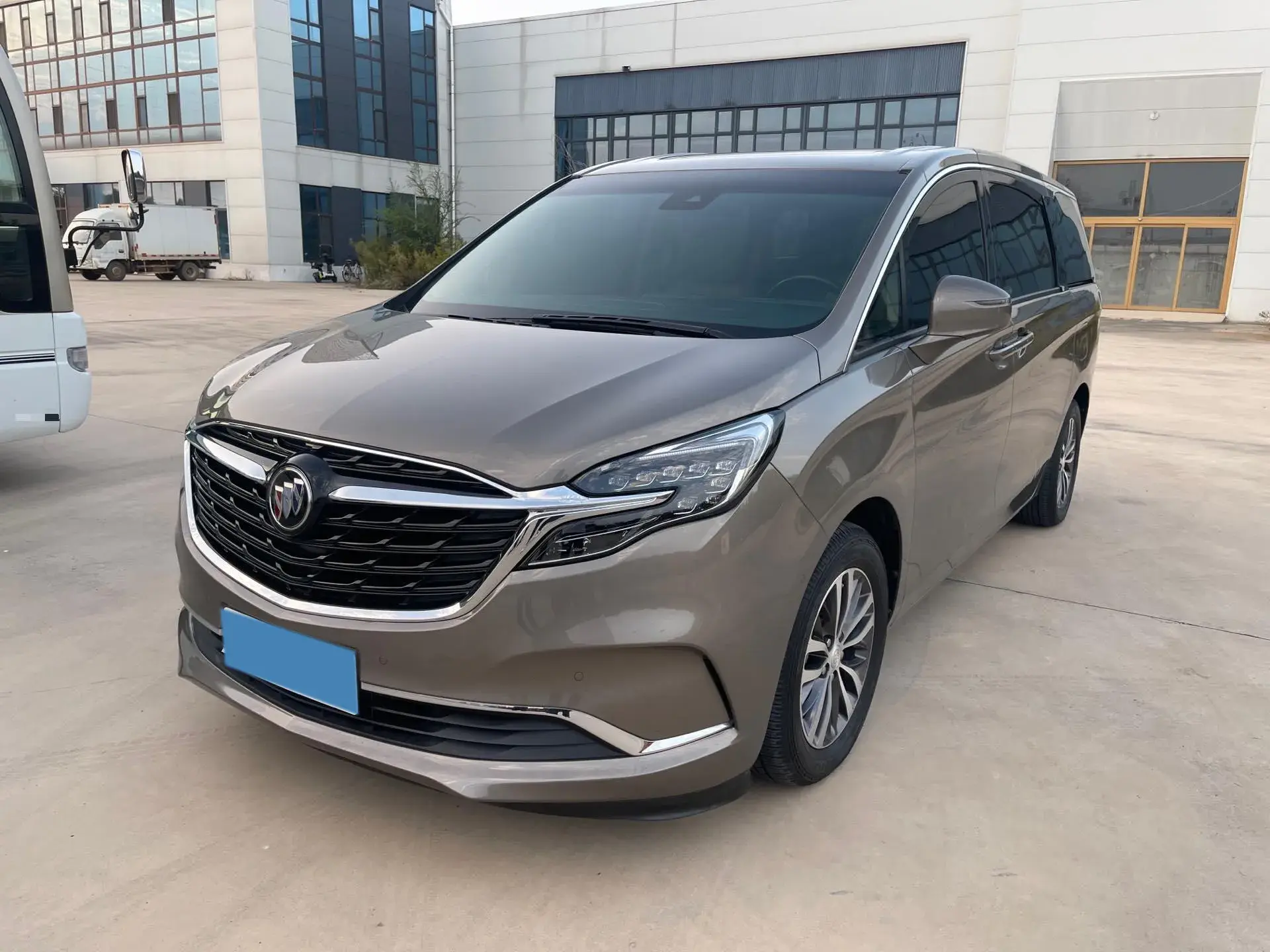 2021 BUICK GL8 view 1