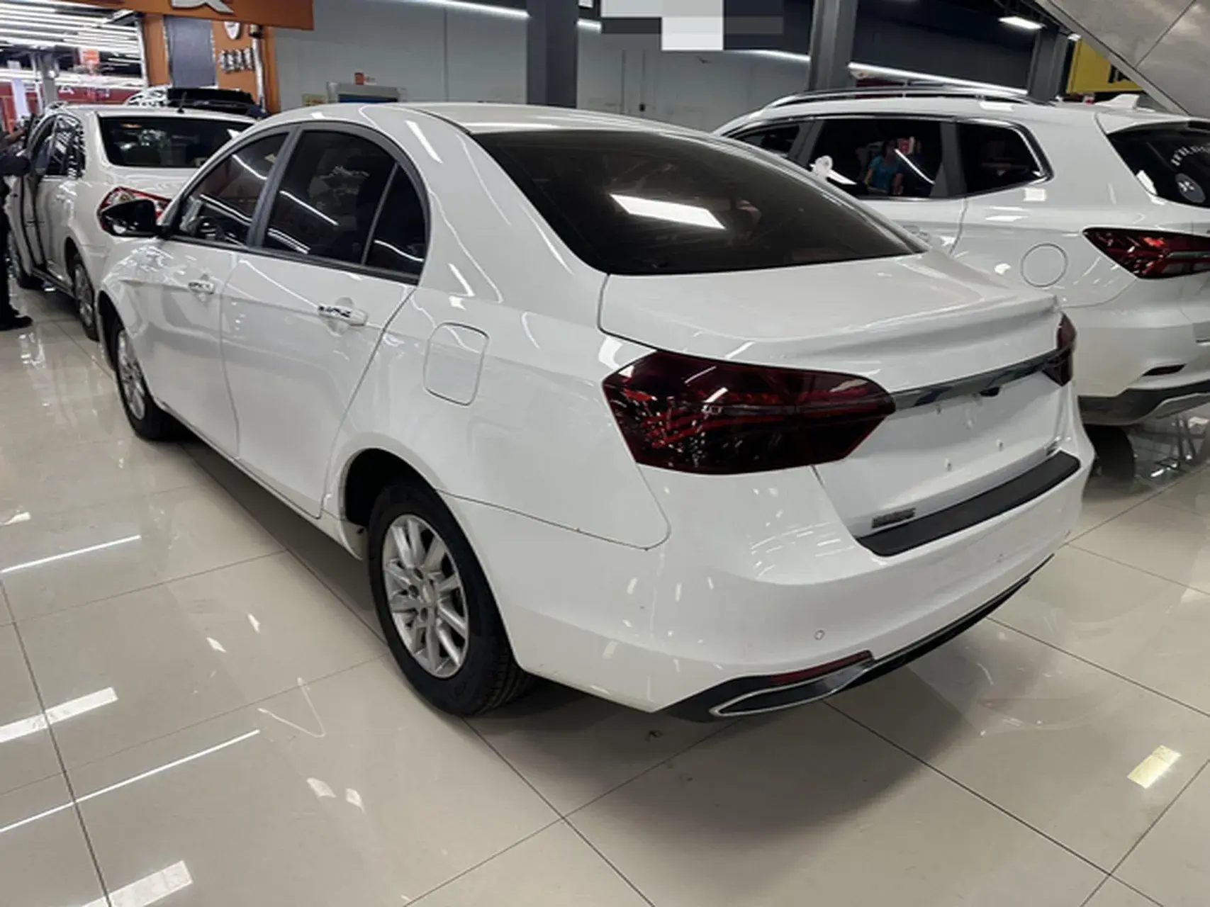 2020 GEELY EMGRAND thumbnail 4