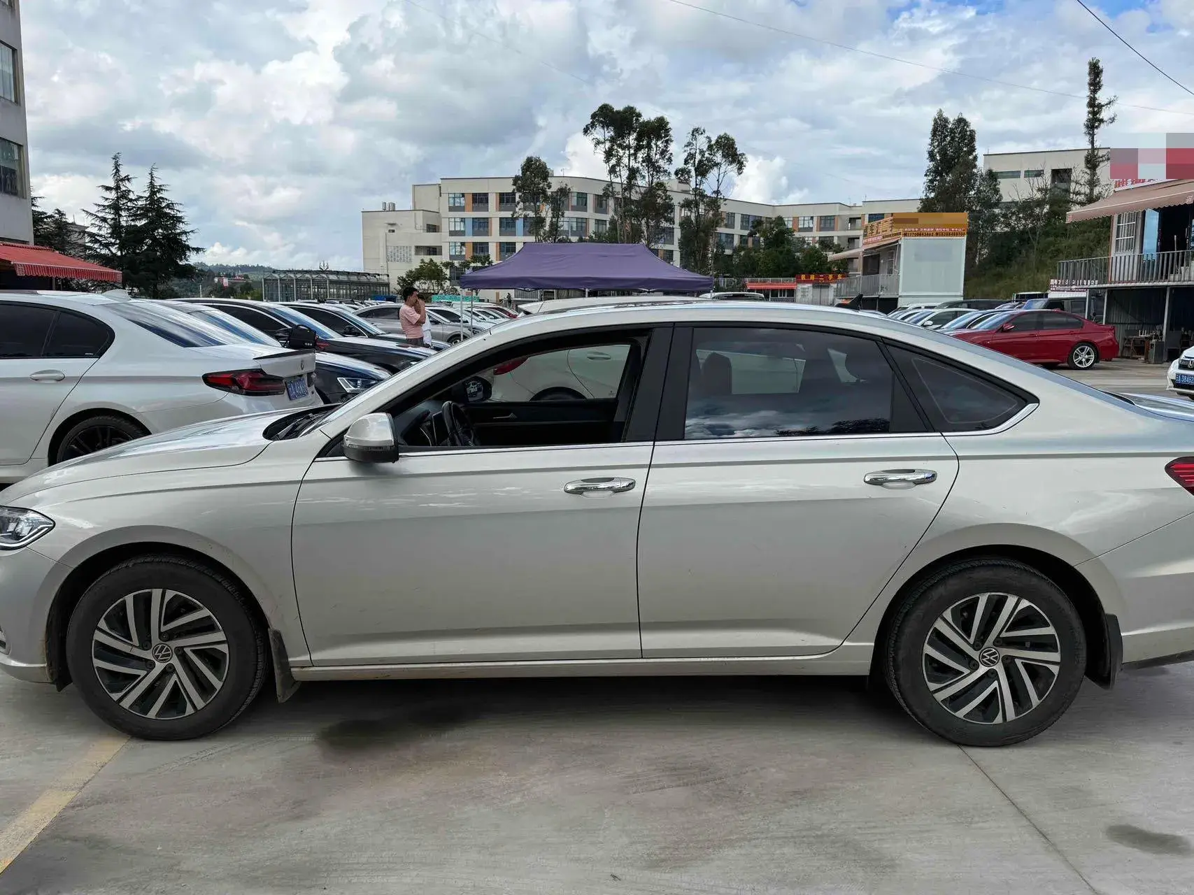 2023 VOLKSWAGEN LAVIDA thumbnail 4