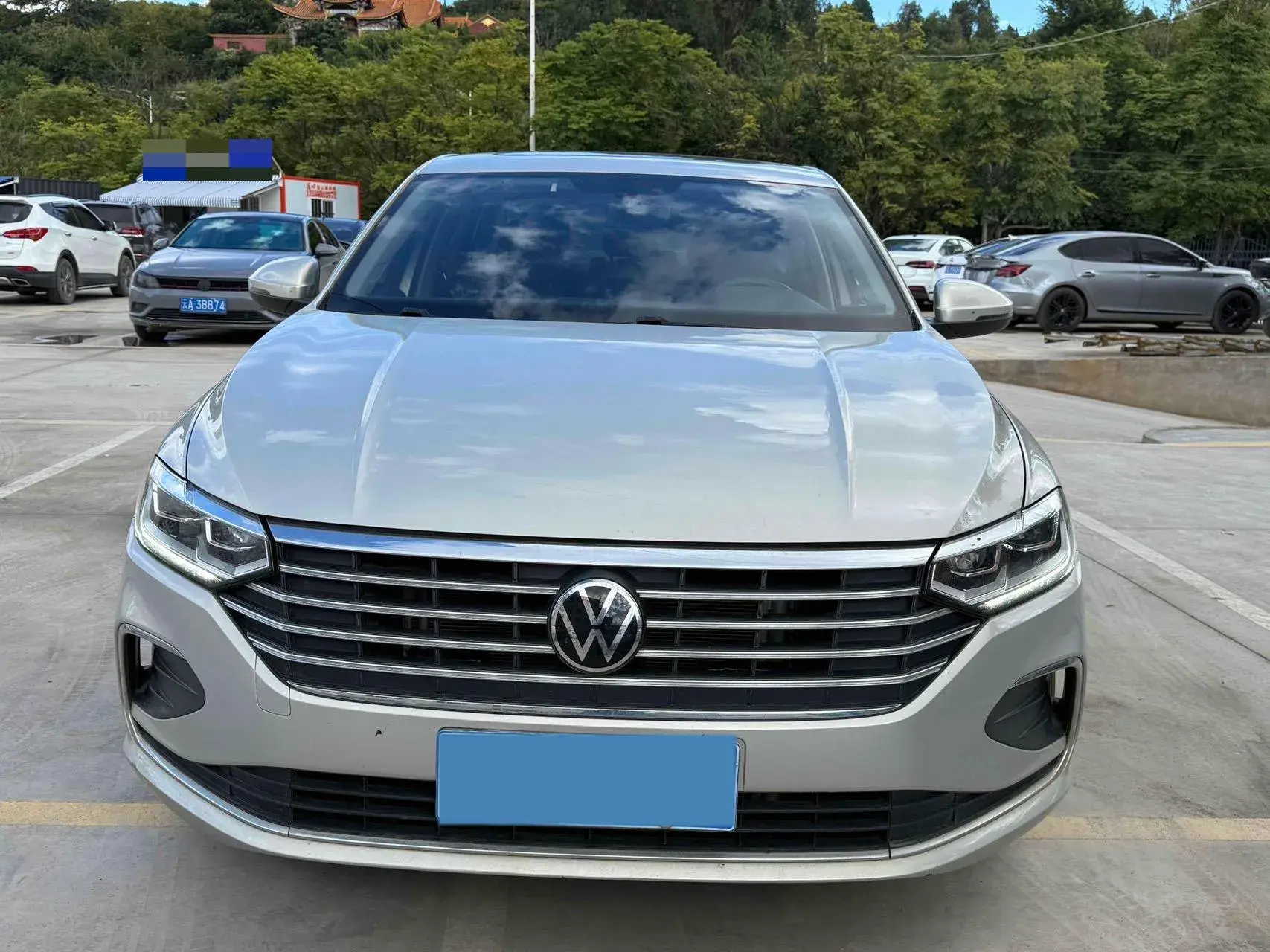 2023 VOLKSWAGEN LAVIDA thumbnail 2